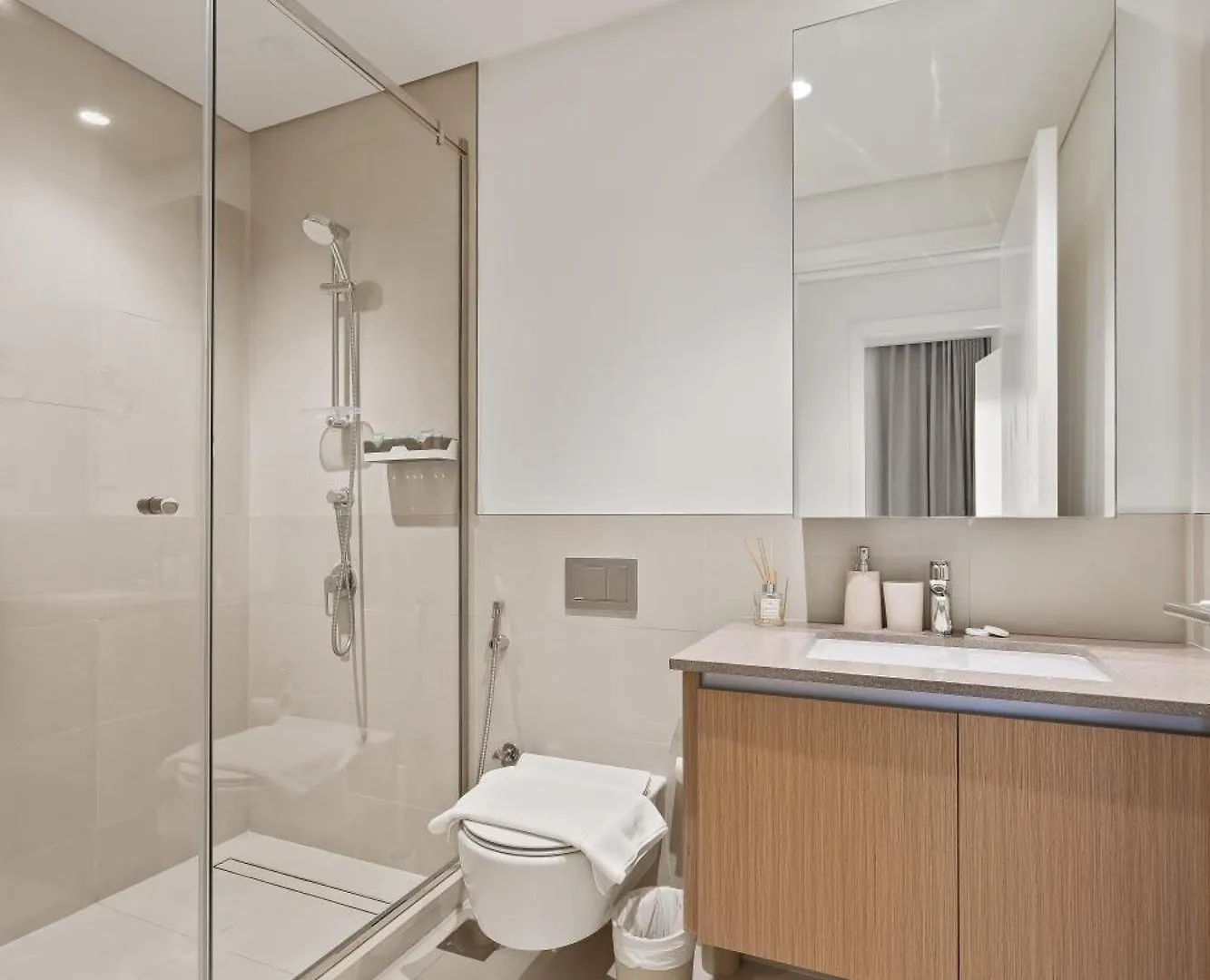Apartment Earthy Elegant 1 Bedroom In Surf 2-Creek Beach Access Dubai