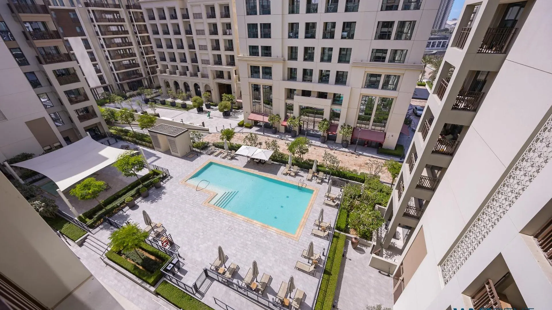 Earthy Elegant 1 Bedroom In Surf 2-Creek Beach Access Dubai Apartment